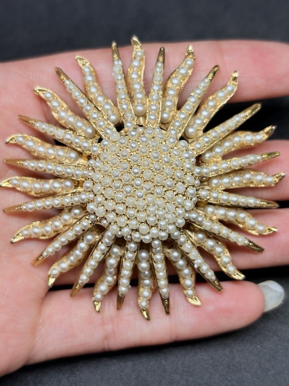 Vintage Boucher 7923P Sunburst Swirl Seed Pearl Gold Tone Brooch Pin 2.55”